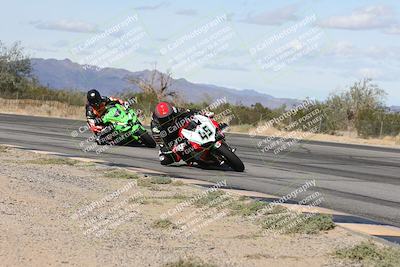 media/Nov-16-2025-Race Pace (Sun) [[8c5fa54630]]/Verified Riders/4-Turn 3 Inside (1050am)/